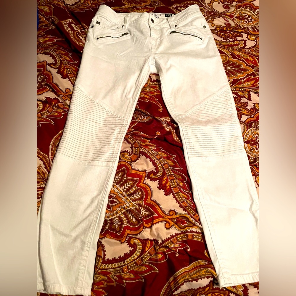 Miss Me Ankle Skinny Size 29♥️